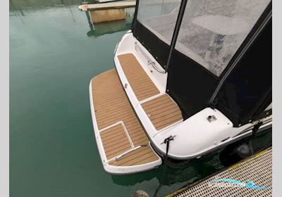 Crownline 242 Motorboten 2000, met Mercruiser motor, United Kingdom