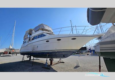 Cruisers Yachts 3850 AFT Motorboten 1991, met VOLVO PENTA motor, France
