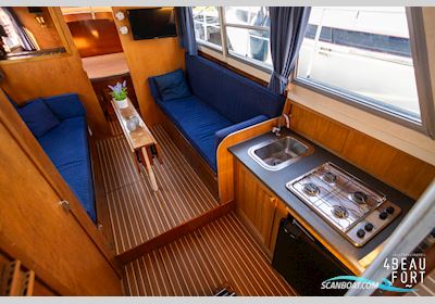 Doerak 1050 AK Drika Motorboten 1970, met Fod lehman 2703E-6cilinder, 330Ci 5,41 ltr motor, The Netherlands