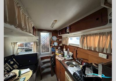 Fairline 32 Phantom Motorboten 1982, met Volvo AQ200D motor, United Kingdom