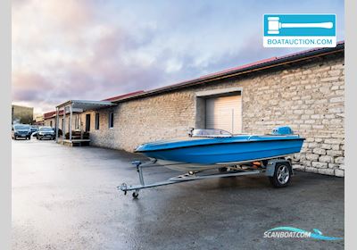 Finn V-Boat Motorboten 1971, met Evinrude motor, Estland