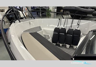 Finnmaster R5 Motorboten 2022, met Yamaha motor, Sweden