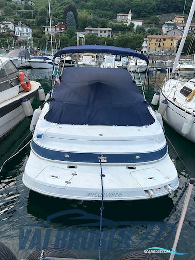 Four Winns 245 SUNDOWNER Motorboten 2004, met Volvo Penta 5.0 gxi motor, Italië