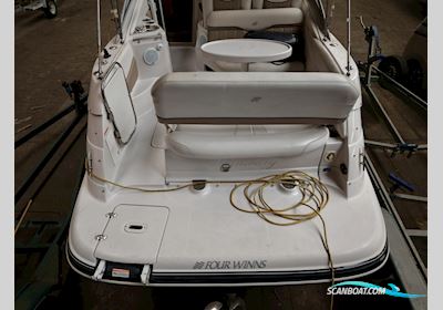 Four Winns 258 Vista Motorboten 2010, met Volvo Penta 5.0 motor, The Netherlands