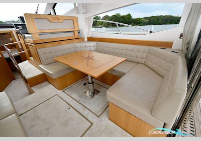 Galeon 430 Htc Motorboten 2019, met Volvo Penta 2 x D6-480 motor, Sweden