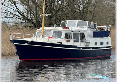 Gillissen  1100 Motorboten 1972, met Mercedes motor, The Netherlands