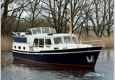 Gillissen  1100 Motorboten 1972, met Mercedes motor, The Netherlands