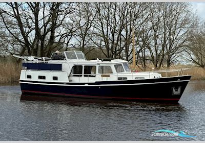 Gillissen  1100 Motorboten 1972, met Mercedes motor, The Netherlands