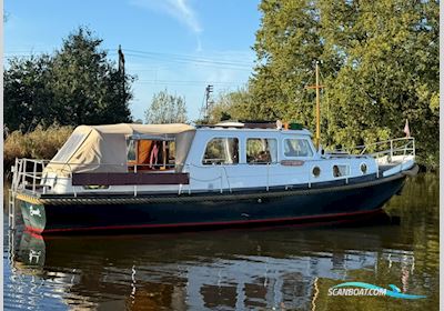 Gillissenvlet  1030 Motorboten 1979, met Ford Lehmann motor, The Netherlands