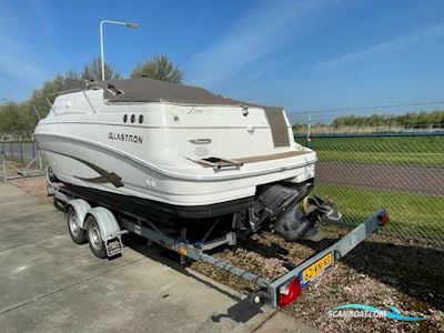 Glastron GS 249 Volvo D3 Diesel Motorboten 2002, met Volvo Penta D3 Diesel motor, The Netherlands