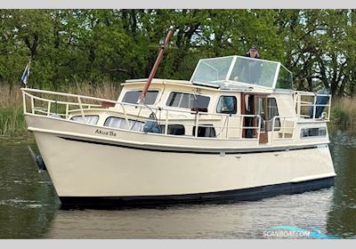 Hoekstra Kruiser 1050 Motorboten 1980, met Nanni motor, The Netherlands