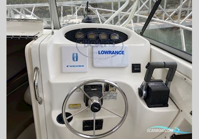 Inconnu Boston Whaler 255 Conquest Motorboten 2002, met Yamaha motor, France