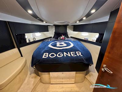 Innovazioni & Progetti „Alena 48“ Motorboten 2009, met Volvo Penta IPS 600 motor, Duitsland