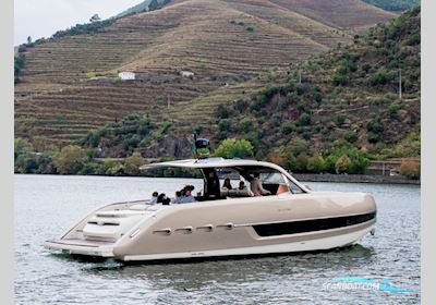 Invictus TT460 Motorboten 2022, met Volvo Penta motor, Portugal