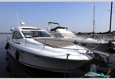 Jeanneau 390S Motorboten 2011, met Cummins D6 4.2 Mercruiser 320S Bravo III motor, Denemarken