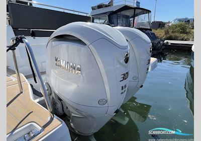 Jeanneau Cap Camarat 10.5WA S2 Motorboten 2022, met Yamaha motor, United Kingdom