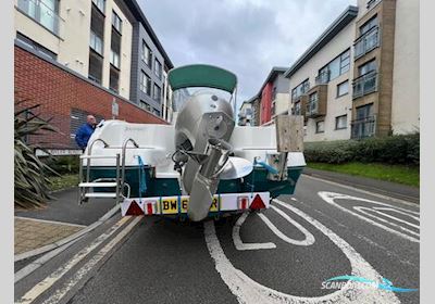 Jeanneau Cap Camarat 565 WA Motorboten 2001, met Honda motor, United Kingdom
