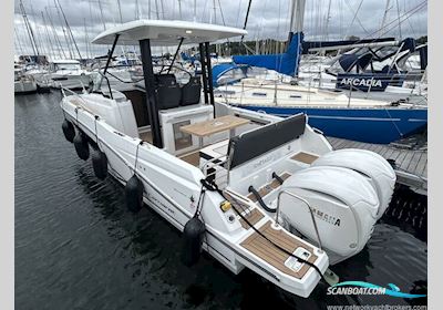Jeanneau Cap Camarat 9.0WA S2 Motorboten 2024, met Yamaha F250 motor, United Kingdom