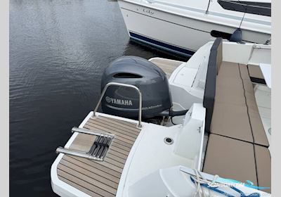 Jeanneau Merry Fisher 795 Motorboten 2017, met Yamaha F175AEXT motor, United Kingdom