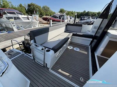 Jeanneau Merry Fisher 895 Motorboten 2023, met Suzuki DF140 motor, United Kingdom