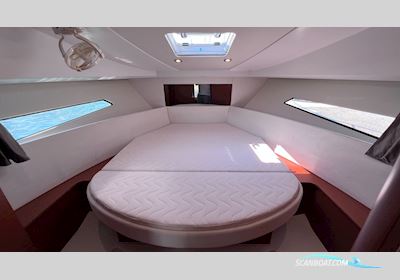 Jeanneau NC9 Motorboten 2013, met Volvo Penta D4-260DP motor, Slovenia