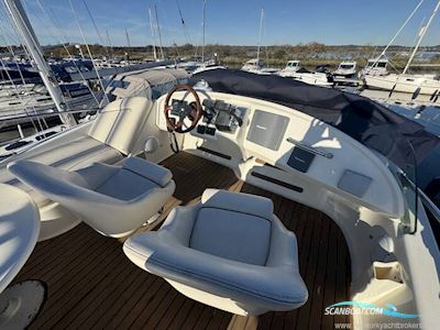 Jeanneau Prestige 32 Motorboten 2003, met Volvo Penta motor, United Kingdom