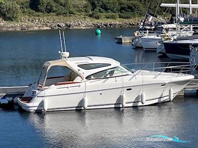 Jeanneau Prestige 34 S Hardtop Motorboten 2006, met Volvo Penta DP motor, United Kingdom