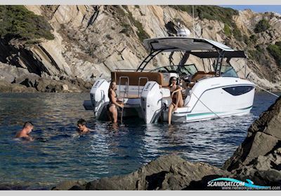 Jeanneau TH33 Motorboten 2026, met Yamaha F300 Xsb2 motor, United Kingdom