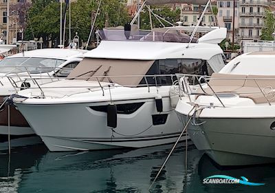Jeanneau Velasco 37 Fly Motorboten 2018, met Volvo D4 motor, France