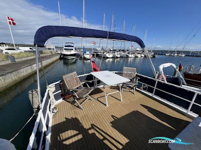Keser Hollandia 1100 Fly Motorboten 1990, met Volvo Penta
 motor, Denemarken
