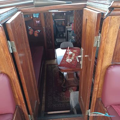 Klassiek Motorjacht - Directievaartuig Motorboten 1926, met Ford - Leyland Thornycroft motor, The Netherlands