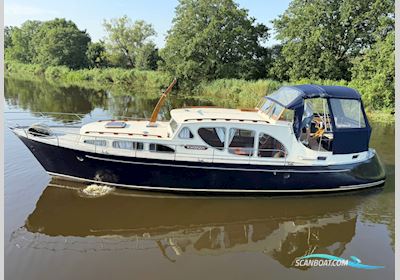 Klassiek Rondspant Motoryacht 1280 Motorboten 1948, met Sole motor, The Netherlands