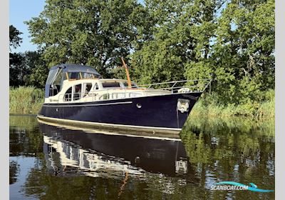 Klassiek Rondspant Motoryacht 1280 Motorboten 1948, met Sole motor, The Netherlands