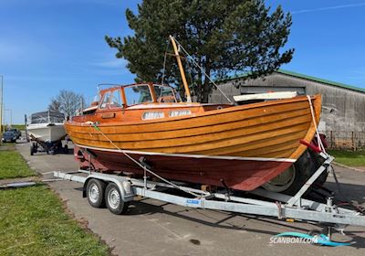 Klassisches Tuckerboot Motorboten 1960, met Peugeot Indoor Diesel motor, Duitsland