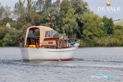 Kok Spitsgatkotter 16.50 Motorboten 1958, met Deutz motor, The Netherlands