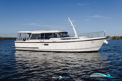Linssen 40SL Sedan Motorboten 2023, met Mercury Marine, is een toonaangevende naam in de maritieme industrie, bekend om betrouwbare buitenboordmotoren en scheepsaandrijfsystemen. Met een st motor, The Netherlands