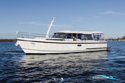 Linssen 40SL Sedan Motorboten 2023, met Mercury Marine, is Een Toonaangevende Naam in de Maritieme Industrie, Bekend om Betrouwbare Buitenboordmotoren en Scheepsaandrijfsystemen. Met Een st motor, The Netherlands