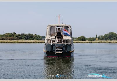Linssen St. Jozef 1050 AK Motorboten 1981, The Netherlands