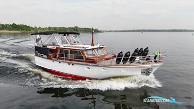 Lowland Rondspant Kruiser 13.00 AK Cabrio Motorboten 1974, met Vetus Deutz motor, The Netherlands