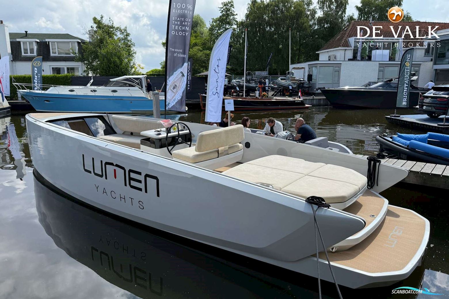 Lumen E10 Motorboten 2024, met Pod motor, The Netherlands