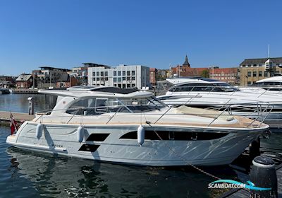 Marex 360 Cabriolet Cruiser Motorboten 2019, met Mercury motor, Denemarken