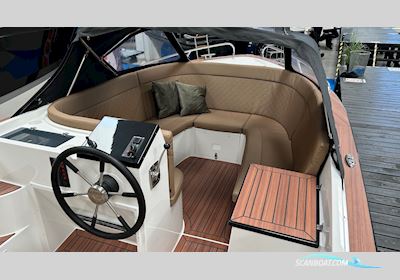 Maxima 620 Retro Motorboten 2025, met Mercury 20 hk 4-takt motor, Denemarken