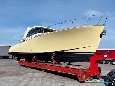 Mochi Craft 51 Dolphin Motorboten 2004, met MAN D2848 LE 401 motor, Sweden