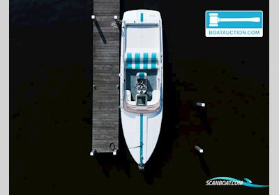 Monte Carlo Offshorer 30 Motorboten 1980, met Crusader motor, The Netherlands