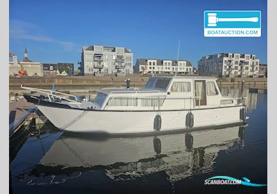 Motorboat 1050 Motorboten 1982, met Peugeot motor, The Netherlands
