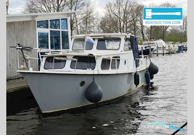 Motorboat 1100 Motorboten 1970, met Ford motor, The Netherlands