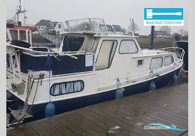 Motorboat 850 Motorboten 1970, met Mercedes motor, The Netherlands