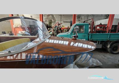 Motoscafo Aeromere Giulietta Plen Air Motorboten 1959, met Giulietta T1 motor, Italië