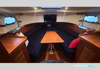 Nimbus 33 NOVA Motorboten 2003, met 2x Volvo Penta  motor, Sweden