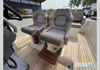 Nimbus T8 Motorboten 2022, met Mercury Verado motor, The Netherlands